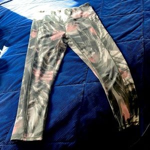 Really cute gray with cool pink design workout pants